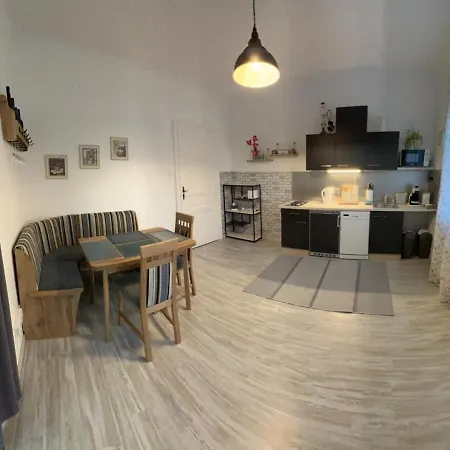 Rosengarten Apartment *